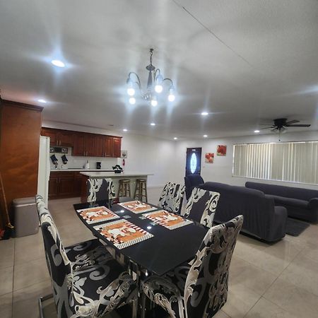 The Jazzy Escape Villa Miami Bagian luar foto