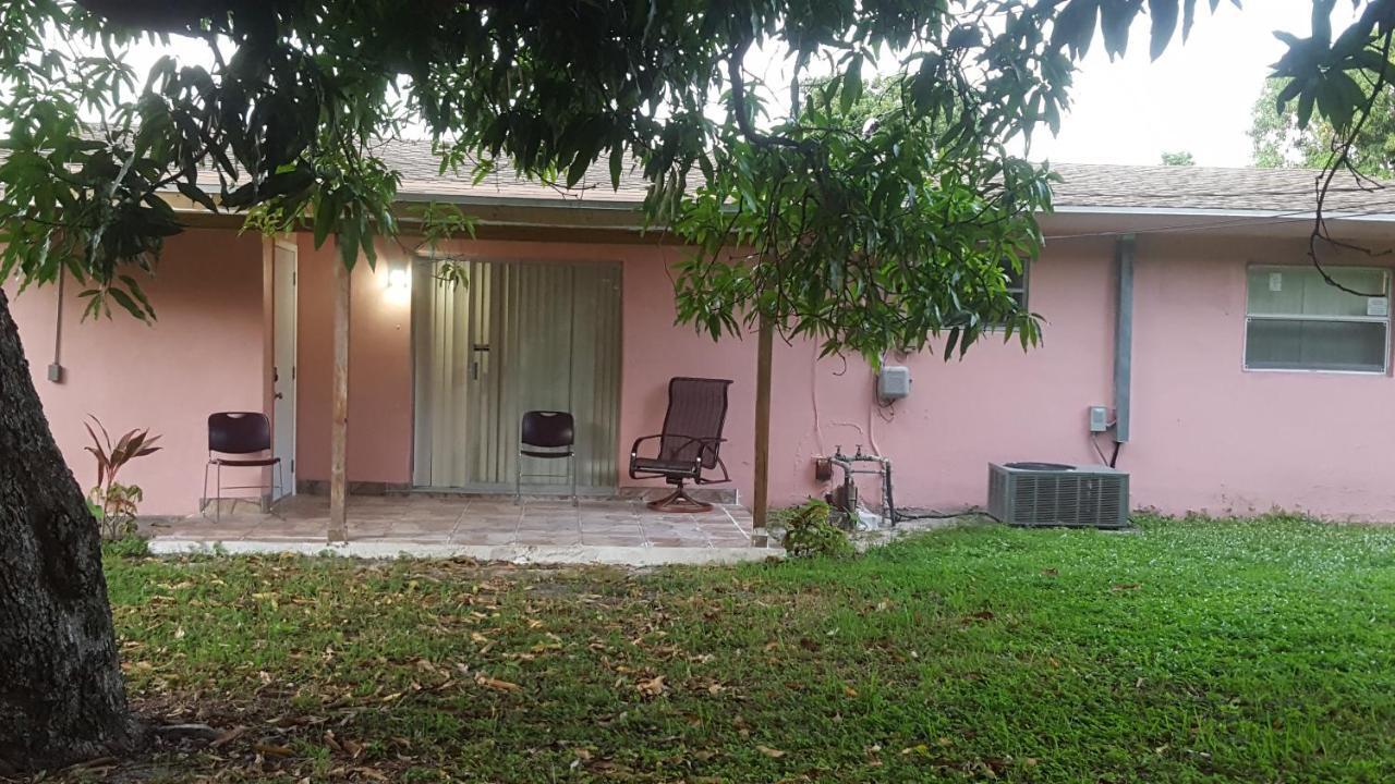 The Jazzy Escape Villa Miami Bagian luar foto